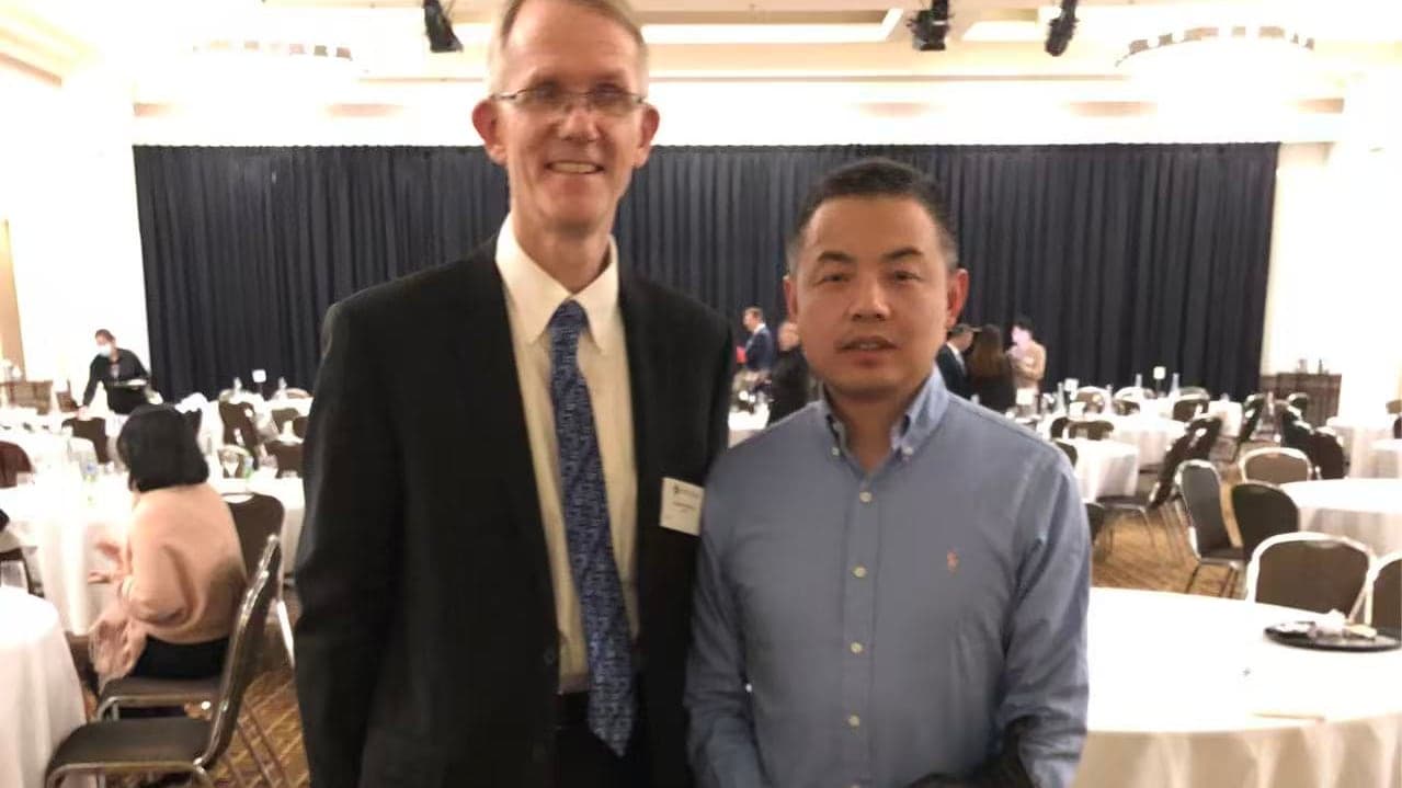 Dr Qi Zhang of Baxter IP with H.E. Graham Fletcher, former Australian Ambassador to China, at an Australia China Business Council event